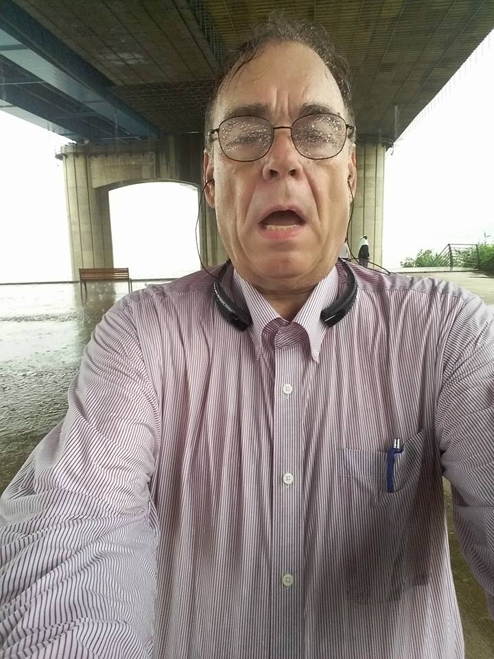 I took this photo under the bridge that adorns my masthead. And yes, my spirits were somewhat dampened.